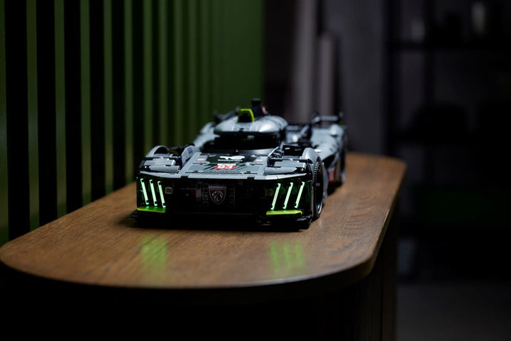 LEGO Technic Peugeot 9X8 24H Le Mans Hybrid Hypercar 42156